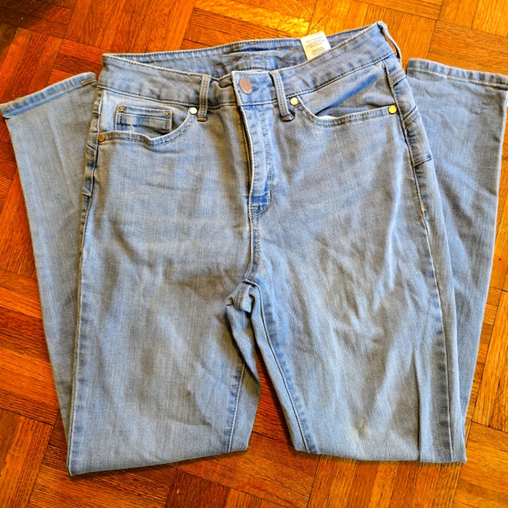 Seven Jeans